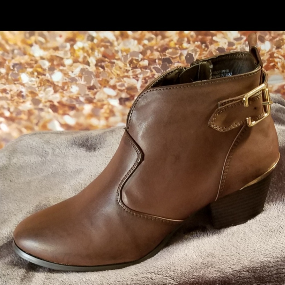 Women's boots